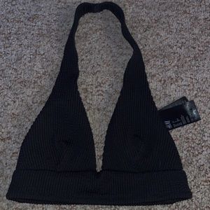Never been worn! Super cute swimsuit from H&M.